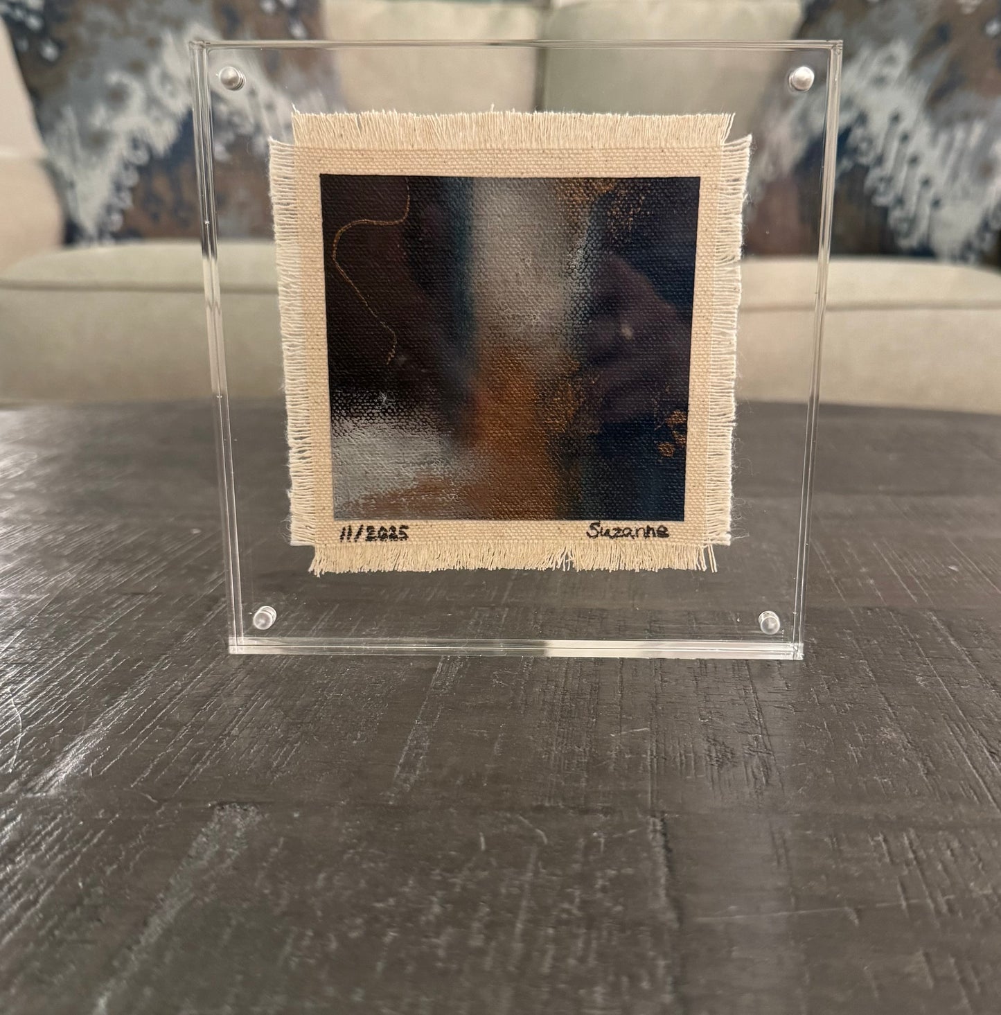 THE COMPACT SERIES: Raw Canvas meets Acrylic Frame