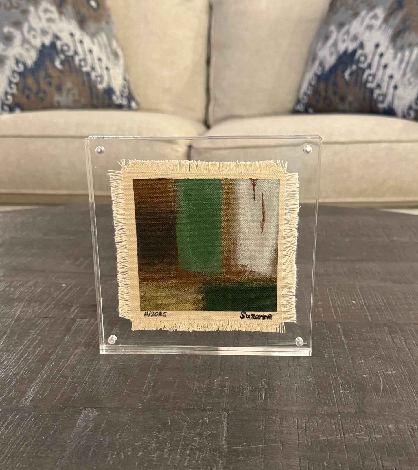THE COMPACT SERIES: Raw Canvas meets Acrylic Frame