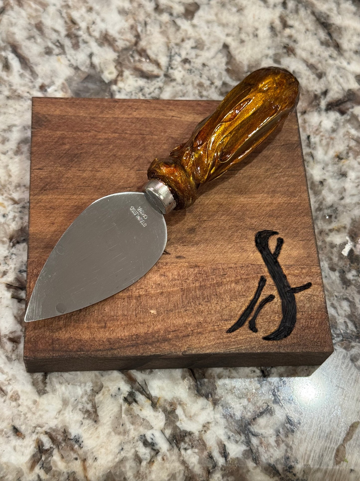 Artisan Cheese Knife Set – Hand-Textured Handles